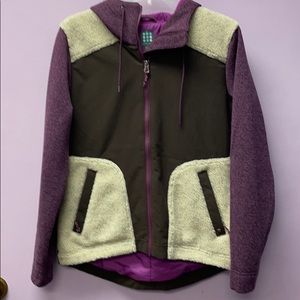 NWOT Title nine fleece zip up jacket size small
